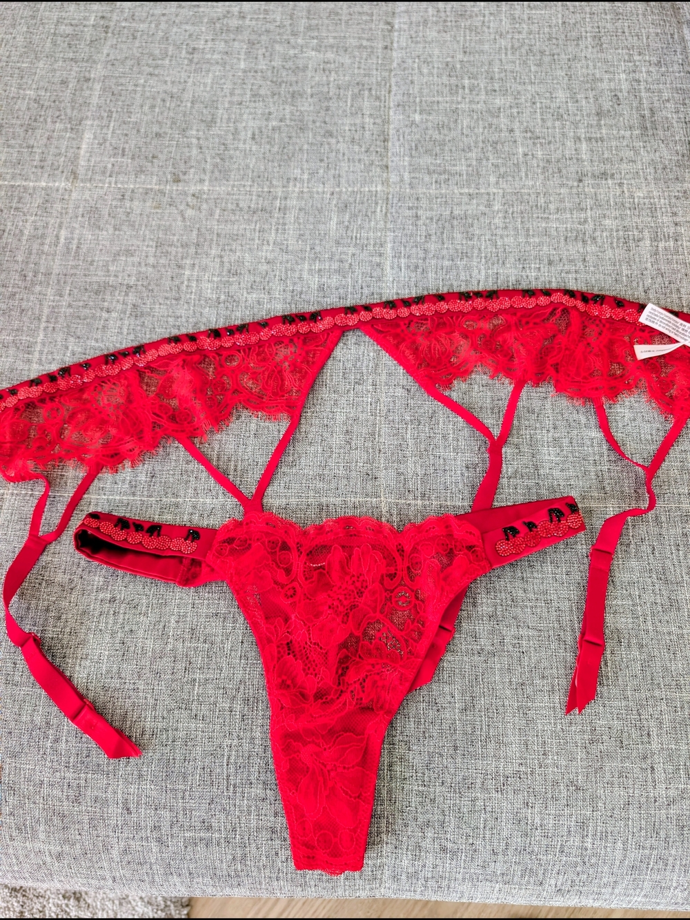 Victoria's Secret Angel panty Lace Cherry Shine Thong & Crotchless garter  NWOT